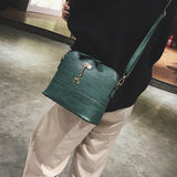 New Women Messenger Bags Vintage Small Shell Leather Handbag Casual Packet